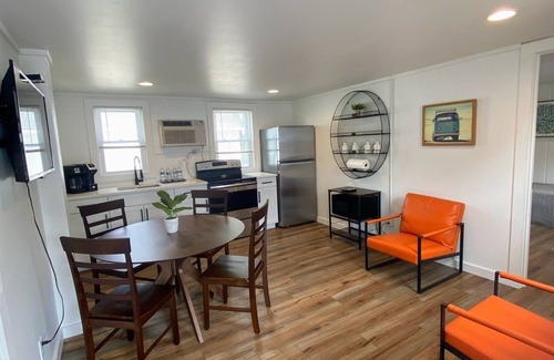 Ludington Wohnung | Mitten Flats #2 - 1 Block to the beach!