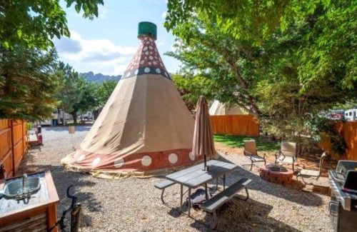 Moab South Valley Haus | Moab RV Resort Glamping Tipi OKTP-52