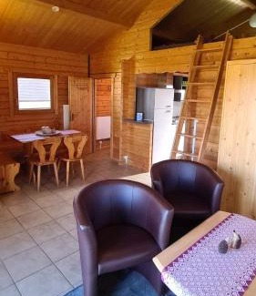 Sternberg Haus | Mobilheim und Blockhaus mit Seeblick