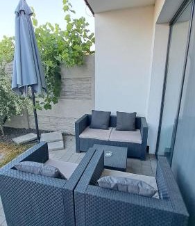 Slovensky Grob Wohnung | Moderný 3 izbový dom so záhradou a terasou blízko Bratislavy