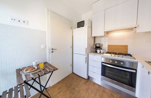 Campo Grande Wohnung | Comfortable flat in Campo Pequeno, 8mins to metro