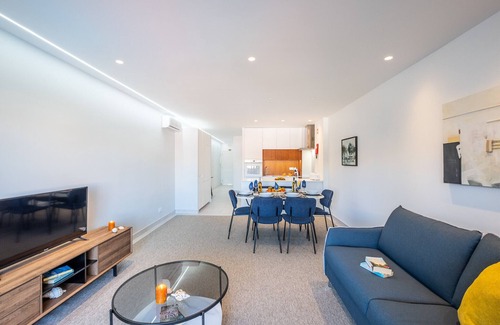 Areias de Sao Joao Wohnung | Modern 1BR w/ Pool & A/C Near the Beach
