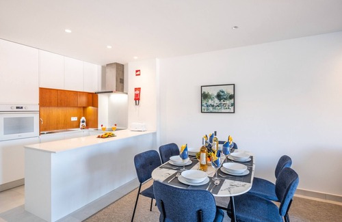 Areias de Sao Joao Wohnung | Modern 1BR w/ Pool & A/C Near the Beach
