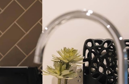 Albion Wohnung | Modern 2B2B Suit only 10mins to Airport/Southbank