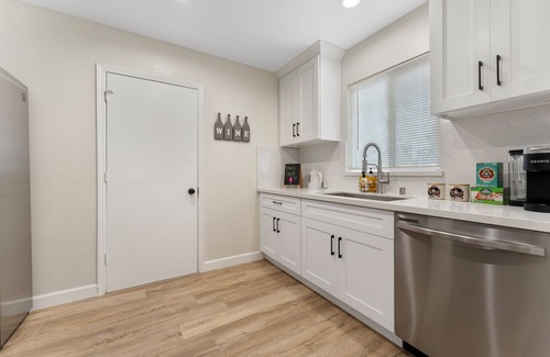 Monrovia Haus | Modern/2Be1Ba/Free P/Pasadena/Hollywood/DTLA