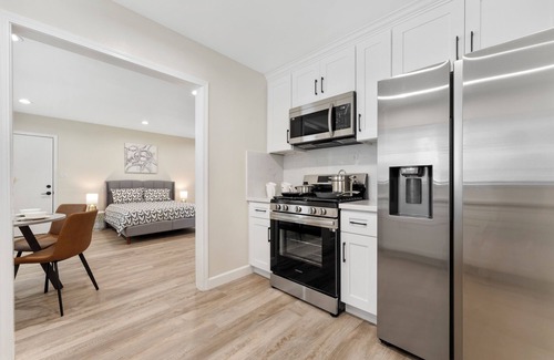 Monrovia Haus | Modern/2Be1Ba/Free P/Pasadena/Hollywood/DTLA