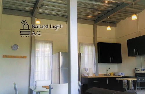 Santa Ana Wohnung | Modern 2br/1.5ba Apt w/ AC & Great Location. #C