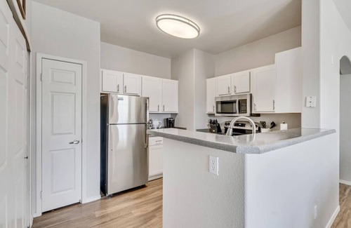 Clearfield Wohnung | Beautiful Apt - Year Round Hot Tub - Tanning Bed