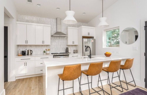 Edgewood Haus | Modern 2BR by Avie Luxury Properties | Near Mercedes Stadium, Emory, Steps to Marta!