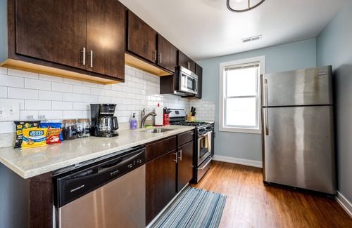 Avondale Wohnung | Modern 3-Bed Stay w/ Patio & Firepit, 15 Minutes to Downtown