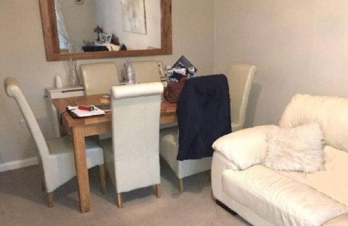 Loxford Wohnung | Moderne 3 Schlafzimmer Wohnung im Erdgeschoss