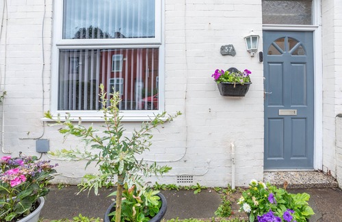 Swinton Haus | Swinton Victoria Park house with parking