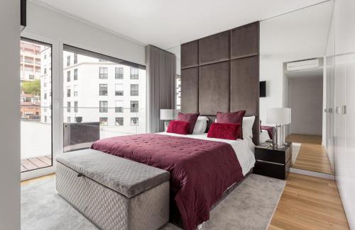 Sao Domingos de Benfica Wohnung | Modern 3BR with Terrace in Benfica by Host For Us