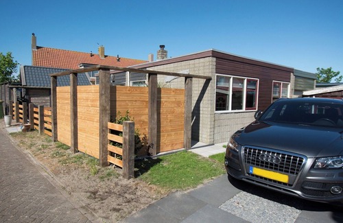 Petten Haus | Modern 4-person bungalow near beach