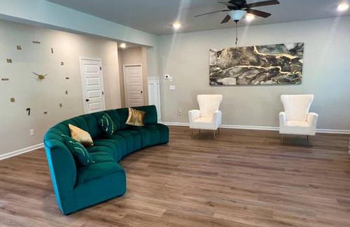 Sandtown Haus | ~Modern 5 bedrooms Luxury home ~