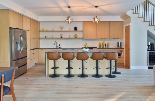 Powers Lake Kabine | Modern A-Frame Lake Cabin w/ Pickleball Ct.4Bd 3Ba