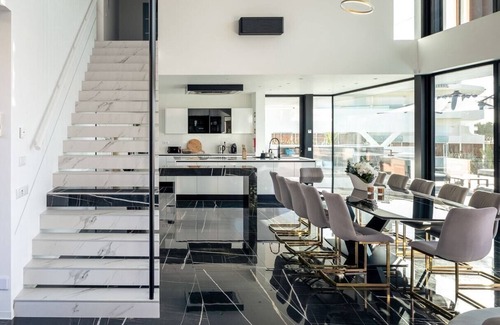 Alporchinhos Villa | Modern Algarve Villa Near Beaches With Pool