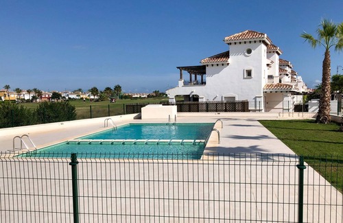 Torre-Pacheco Wohnung | Modern Apartment with Fabulous Golf Course Views