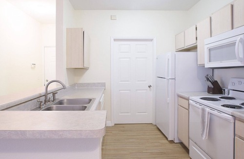 Holland Wohnung | Modern Apartment in Prime Location (ID7986X22)