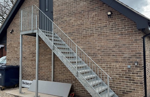 Brympton Wohnung | Modern Apartment. Peaceful & Secure, Private Parking, Beautiful Surroundings