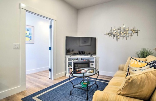 Lagoon Heights Wohnung | Modern Apt Near Marthas Vineyard Beaches!