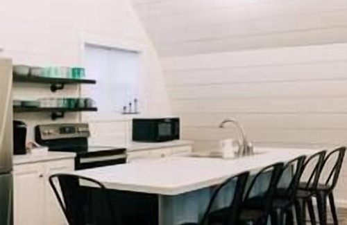 Millersburg Wohnung | Modern Barn Stay near Berlin-in Amish Country