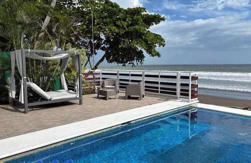 Cerro Plano Haus | Modern Beach House-Aslan's Country