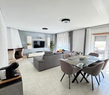 Pedrogao Wohnung | Modern Beach House - BBQ - 4 Beds