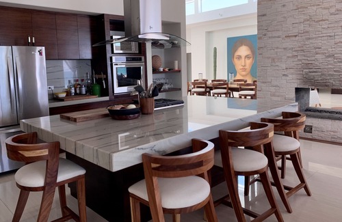 La Ventana Haus | Modern beachfront house with pool