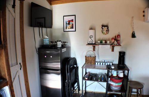 Kingston Kabine | Modern Boho cabin near the Buffalo and all the trails!