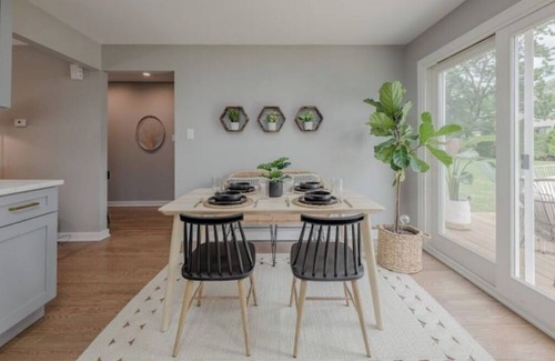 Lombard Haus | Modern Boho house in Lombard 7 min to Metra