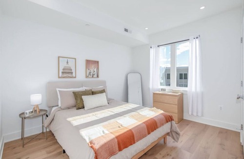 Southeast Hotel | Modern Capitol Hill Apartment with Balcony - 3 Min Walk to Metro!