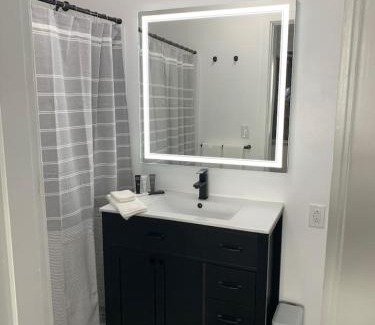 Downtown Klamath Falls Wohnung | Modern Charm at The George 304