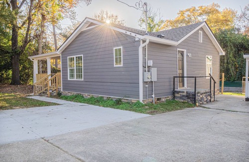 Columbus Haus | Modern Columbus Haven Military