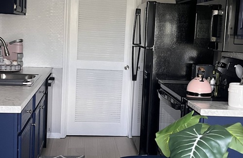 Miamisburg Eigentumswohnung | Modern Condo Nestled in Serenity