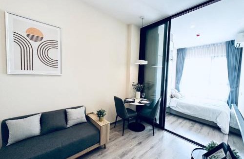 Phra Khanong Nuea Wohnung | Modern condo nr BTS ONNUT WIFI