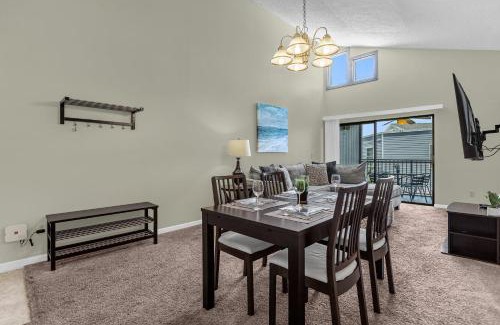 Ventura Wohnung | Modern Cozy 2BR Condo Near Disney
