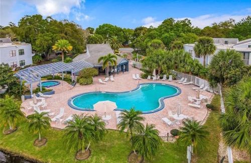 Ventura Wohnung | Modern Cozy 2BR Condo Near Disney