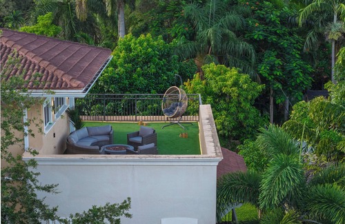 East Fort Lauderdale Haus | Modern Family Home with Private Pool in Fort Lauderdale - Rooftop