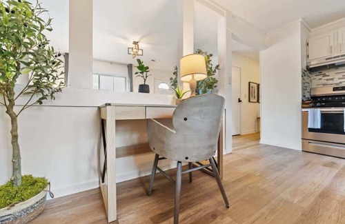 Streamwood Haus | Modern Farmhouse | Yard + Pets OK | LCP Collection