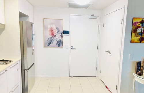 Ascot Wohnung | Modern inner city apartment with river views, WiFi & AC in lovely Hamilton