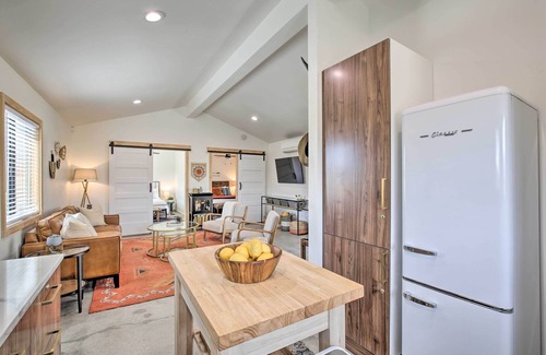 Joshua Tree Haus | Modern Joshua Tree Bungalow with Fire Pit & BBQ!