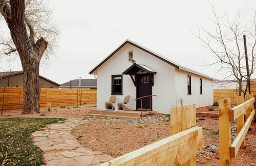 Kanab Hütte | Modern Kanab Cottage w/ View < 1 Mi to Hiking!
