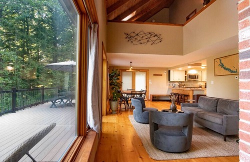 Pine River Pond Haus | Modern Lakefront Cabin (Pet Friendly, King Beds)