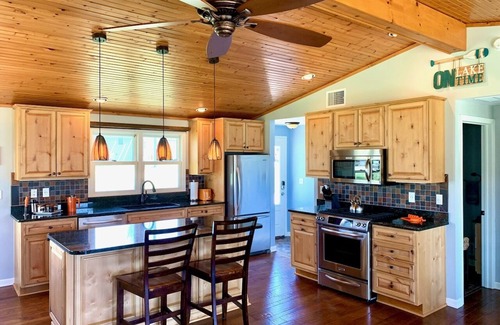 Cassopolis Haus | Modern Lakefront Home w/Fireplace near Ski Resort and Notre Dame