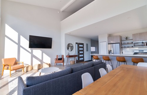 Stevensville Haus | Modern Lakehouse with private heated pool near New Buffalo