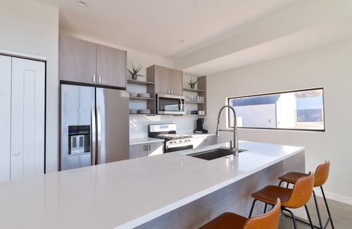 Stevensville Haus | Modern Lakehouse with private heated pool near New Buffalo