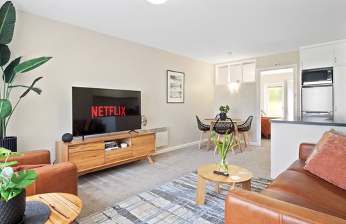 Hobart Central Business District Wohnung | Modern Luxurious Living With Your Own Parking Spot