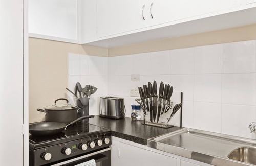 Hobart Central Business District Wohnung | Modern Luxurious Living With Your Own Parking Spot