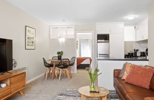 Hobart Central Business District Wohnung | Modern Luxurious Living With Your Own Parking Spot